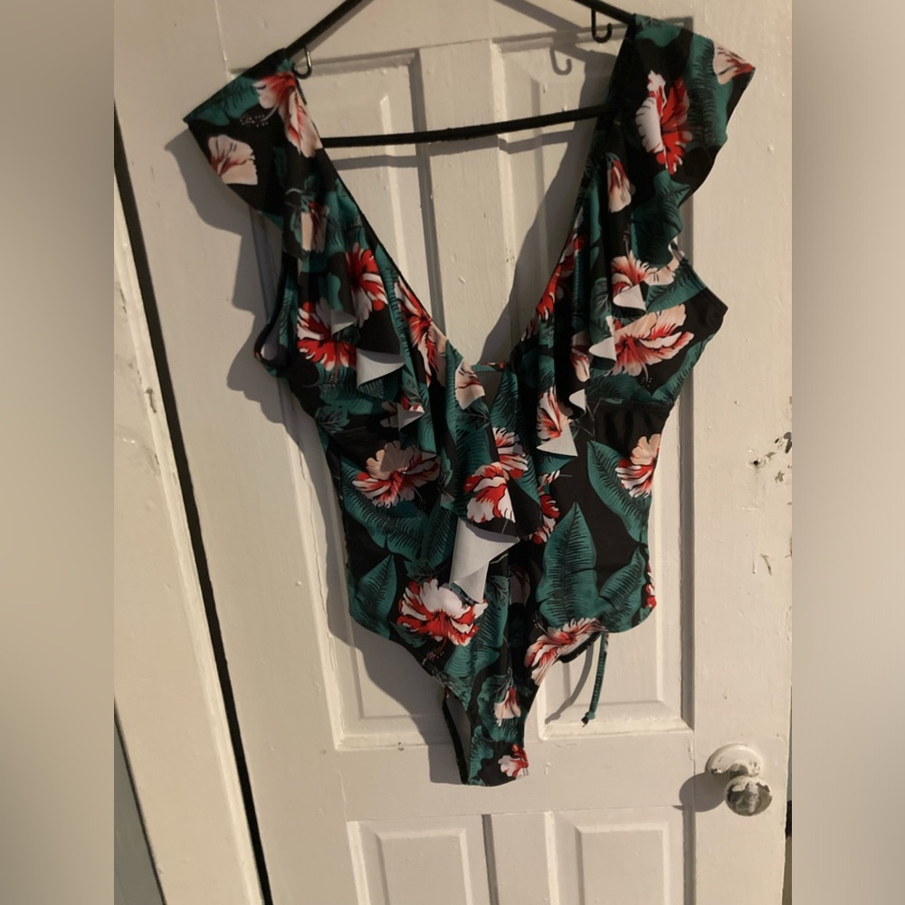 Swim suit